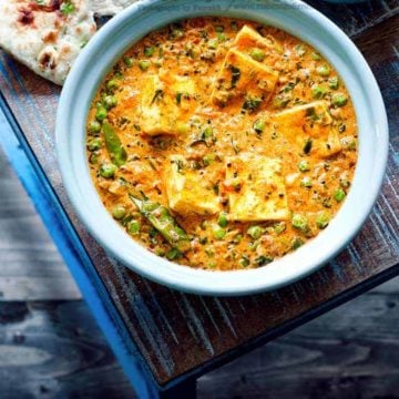 Achari Matar Paneer