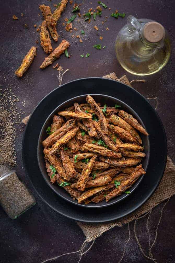 kurkuri bhindi recipe, bhindi kurkuri, fried okra, okra fry, crispy bhindi fry, karari bhindi