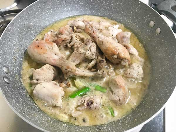 Seared Chicken added in pan to make chicken kali mirch
