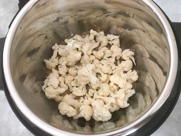 Cauliflower florets added in the instant pot