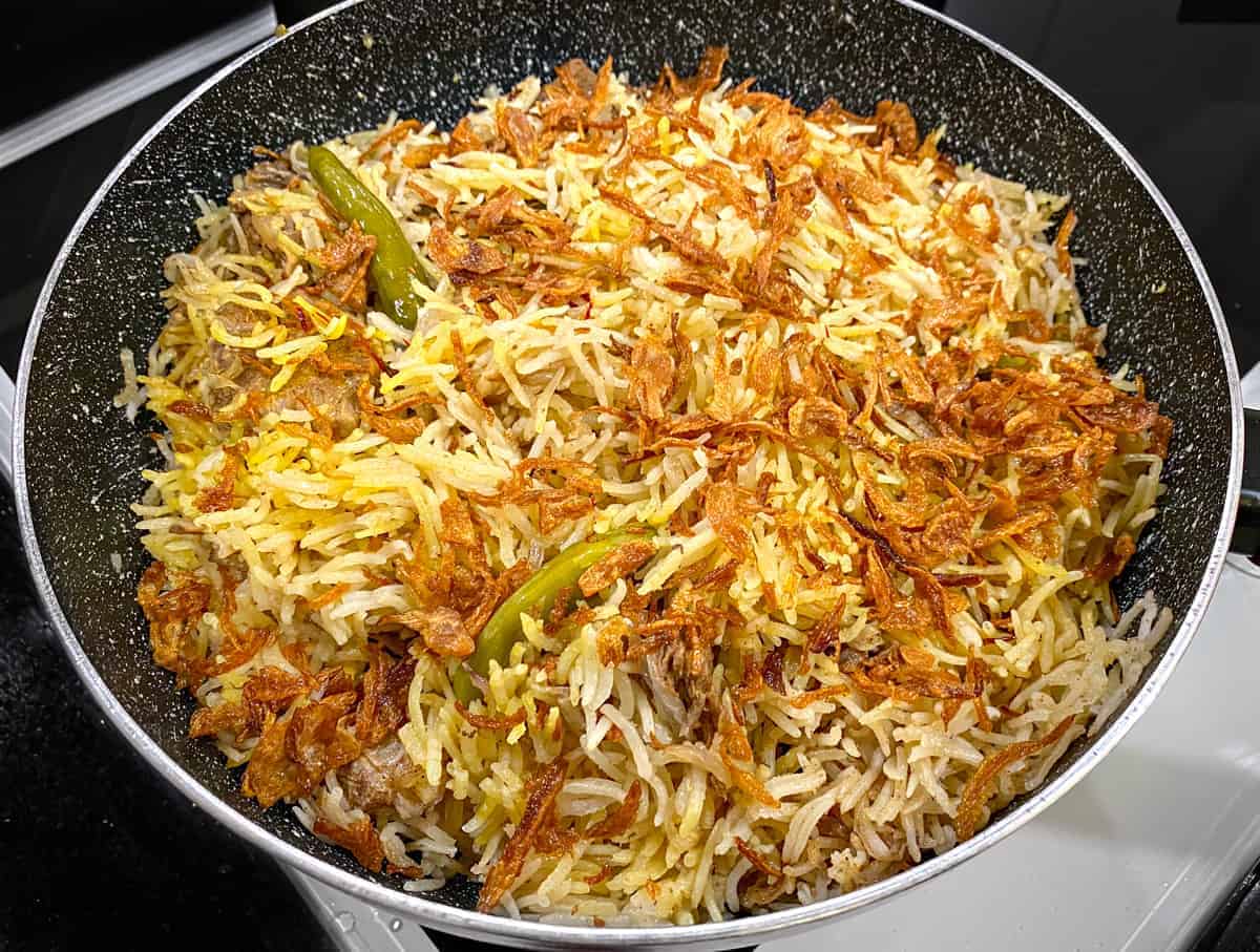 Cooked Mutton Yakhni Pulao In pot.