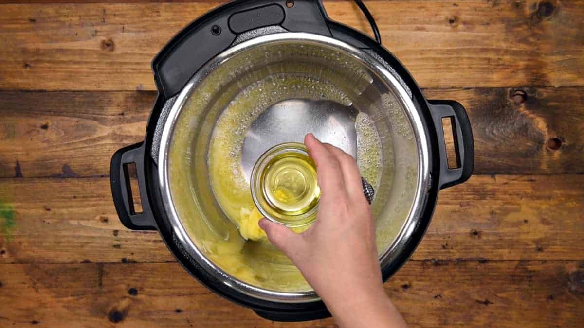 Heating butter and oil in Instant Pot.