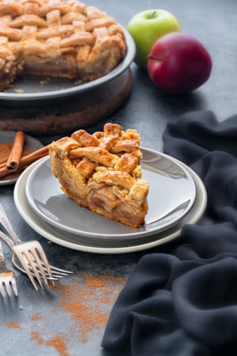 Homemade Apple Pie Recipe - The Best! - Cubes N Juliennes