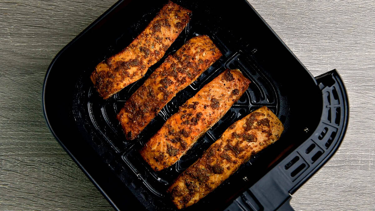Top-down view of air-fried salmon, fully fried and ready to be served!